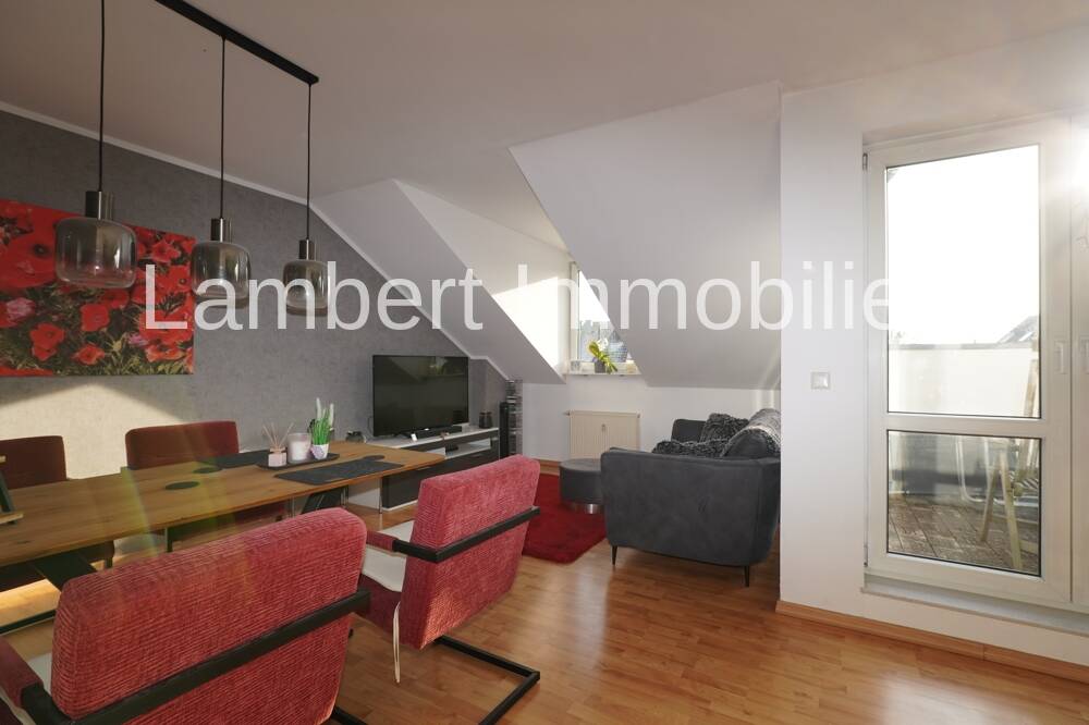 Helle Dachgeschosswohnung mit Sonnenloggia und TG-Stellplatz in Wiesbaden-Erbenheim – Wiesbaden – Vorschaubild 4
