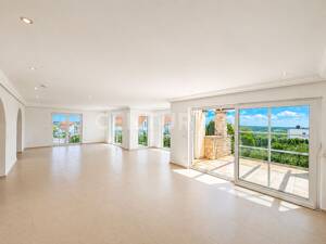 Wohnen wie in Beverly Hills - exklusive Panoramavilla in Ulm-Lindenhöhe – 89081 Ulm – Vorschaubild 2