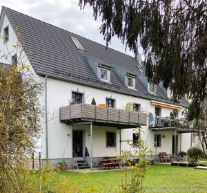 3-Zimmer-Wohnung mit Sonnenterrasse, 400 m² Gartenanteil und beheizten Hobby-Raum in Unterföhring! – 85774 Unterföhring – Vorschaubild 1