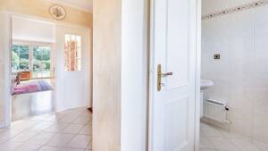 Wohnen auf einer Ebene - gepflegter Endreihenbungalow mit sonnigem Garten in Hamburg-Niendorf! – 22453 Hamburg – Vorschaubild 2