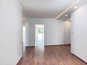 Frisch renovierte 3,5-Zimmer-Wohnung mit Südbalkon in innenstadtnaher Lage – 91052 Erlangen – Vorschaubild 4