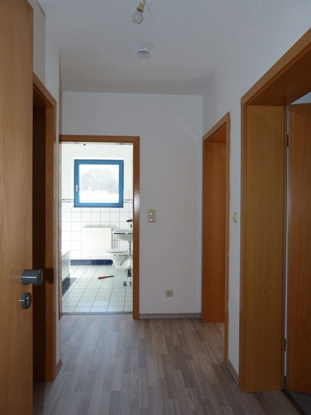 GUTE LAGE!!! Attraktive ETW mit Terrasse und Pkw- Stellplatz – Niederaula – Vorschaubild 4