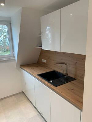 Moderne vollmöblierte 2,5 Zi-Wohnung in S-Gaisburg kernsaniert und hochwertig ausgestattet mit Garten – 70186 Stuttgart – Vorschaubild 9