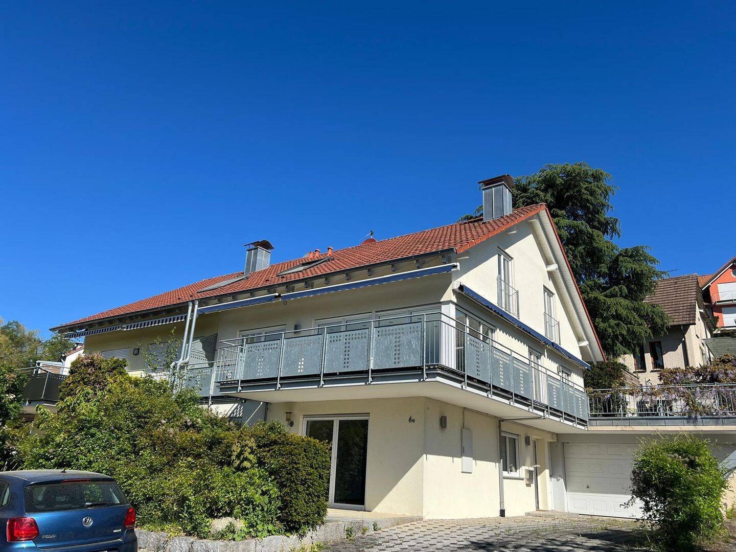 Licht, Lage, Lebensqualität: Stilvolles und großzügiges Zuhause am Bodensee mit Einliegerwohnung – Gaienhofen – Vorschaubild 2