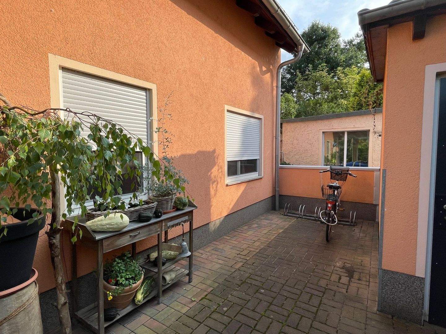 Wohnraum mit Wert: Mehrparteienhaus als langfristige Anlage – Eilenburg – Vorschaubild 3