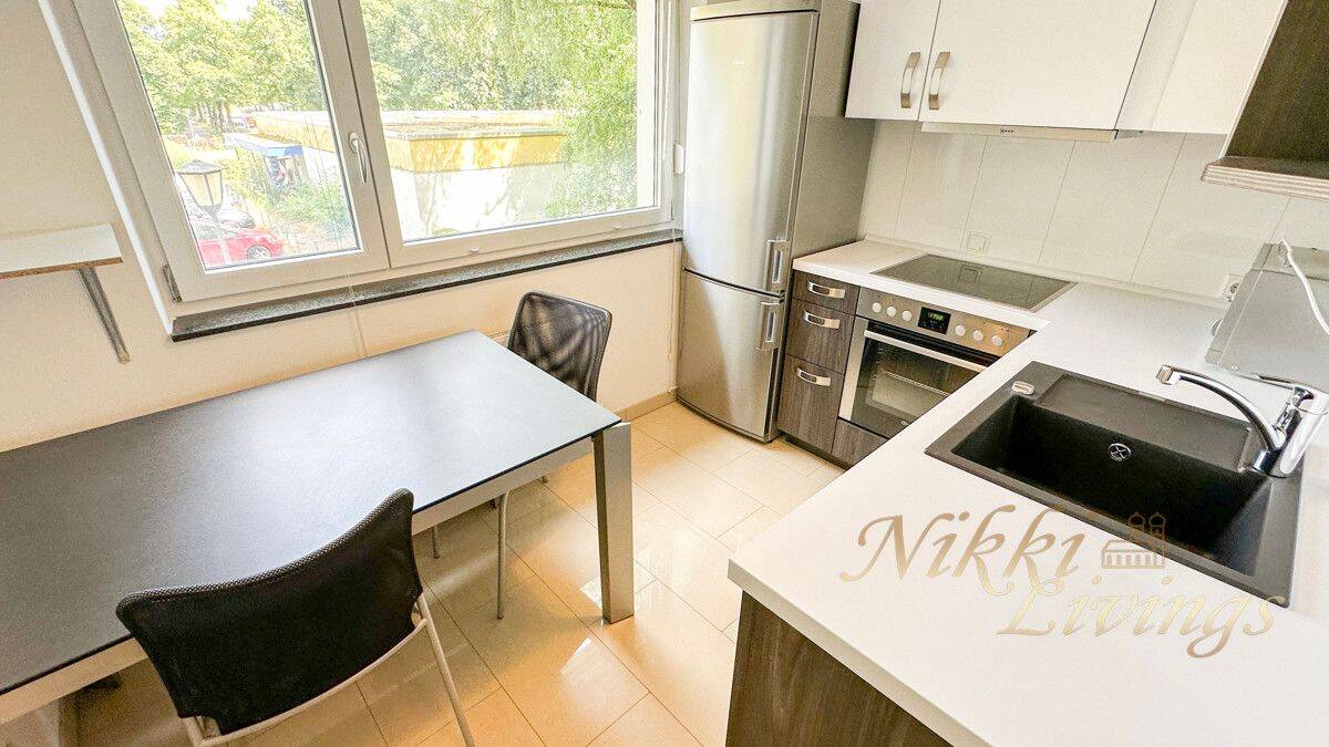 EINZIEHEN und WOHL FÜHLEN! Moderne 3-Zimmer-Wohnung mit hochwertiger Einbauküche und schöner Loggia – München – Vorschaubild 6