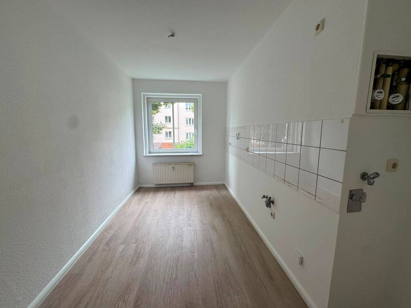 Moderne Whg. - Bad mit Fenster + Balkon am Wohnzi.u.v.m. – Chemnitz – Vorschaubild 8