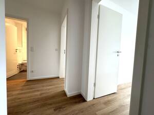 Moderne kernsanierte 2-Zimmer-Wohnung mit Balkon in zentraler Lage von Düsseldorf-Mörsenbroich – 40470 Düsseldorf – Vorschaubild 1