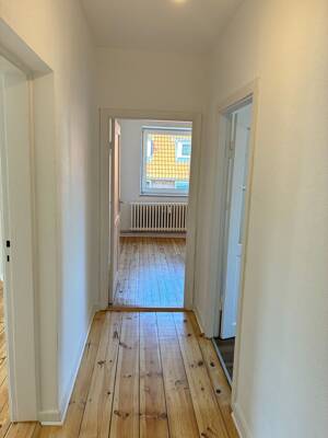 Praktische 2,5 Zimmerwohnung mit Dielenboden – 24149 Kiel – Vorschaubild 5