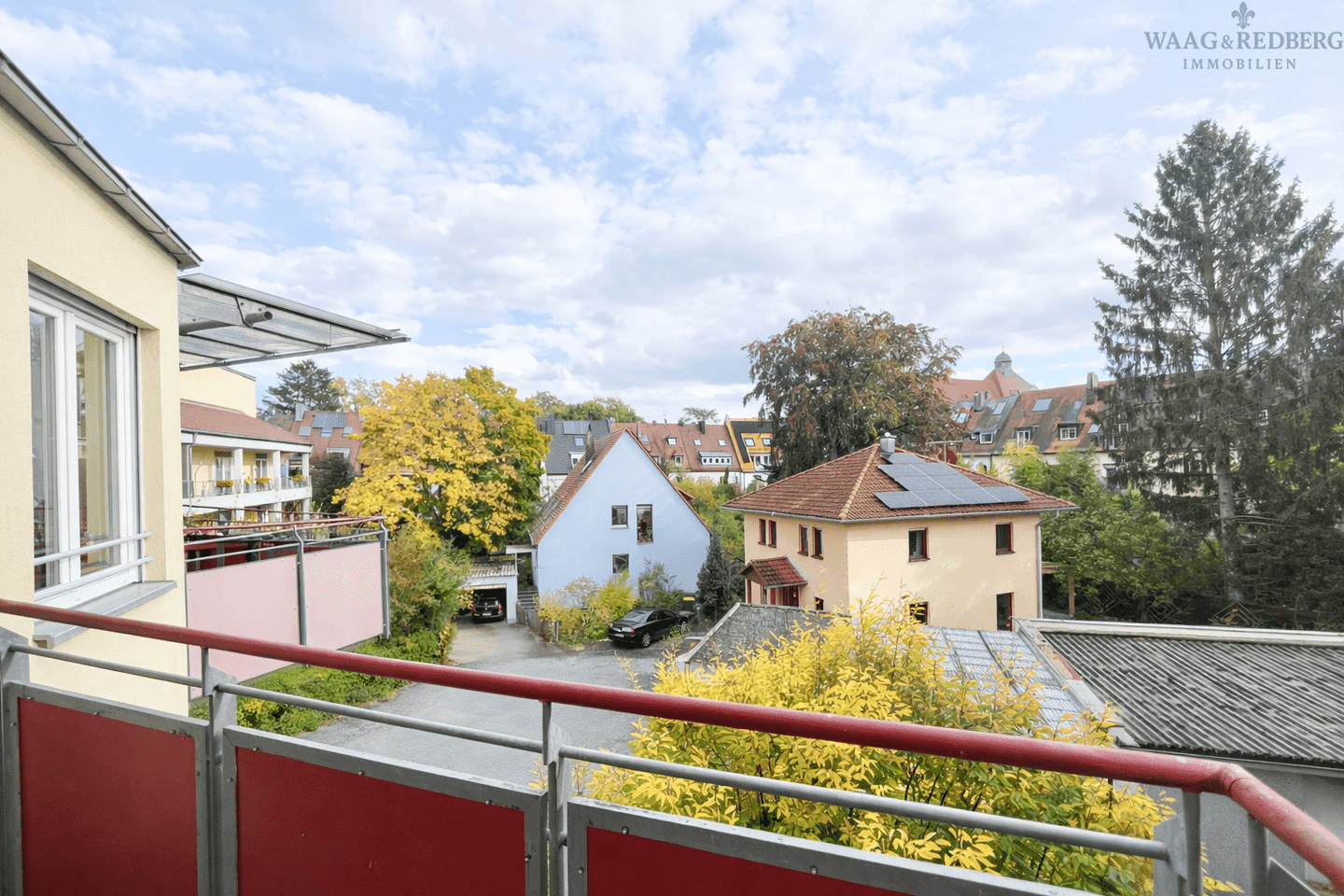 Anzug, Balkon, Stellplatz: Traumwohnung in ruhiger Lage