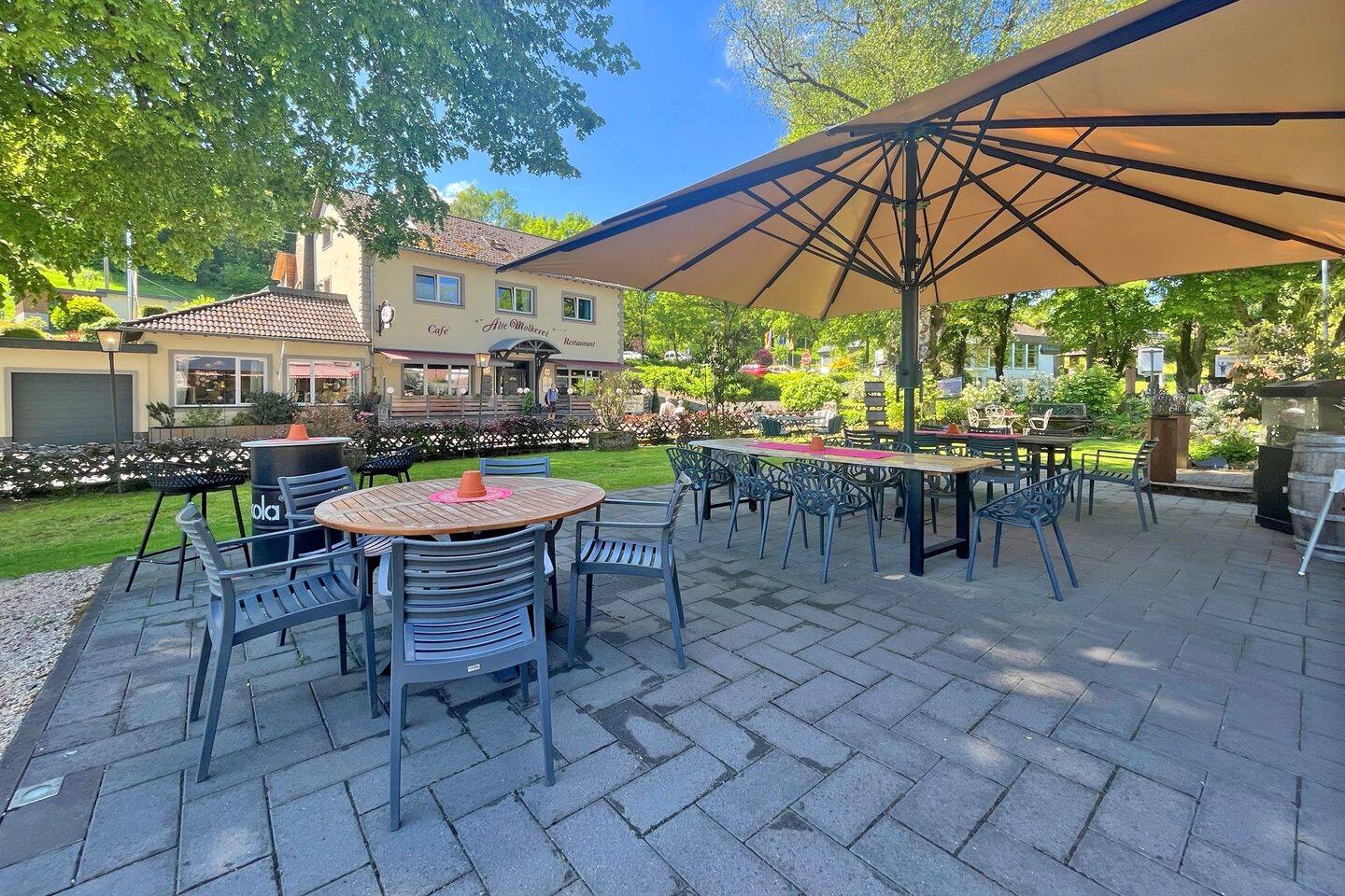 Attraktiver Restaurantbetrieb mit zwei Ferienwohnungen in bester Lage – Manderscheid – Vorschaubild 8