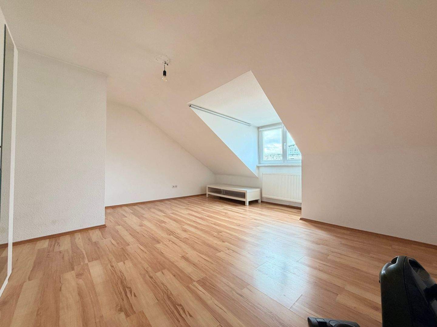 äußerst gepfleges Apartment mit Küche in der Rosenau – Nürnberg – Bild 1 von 6