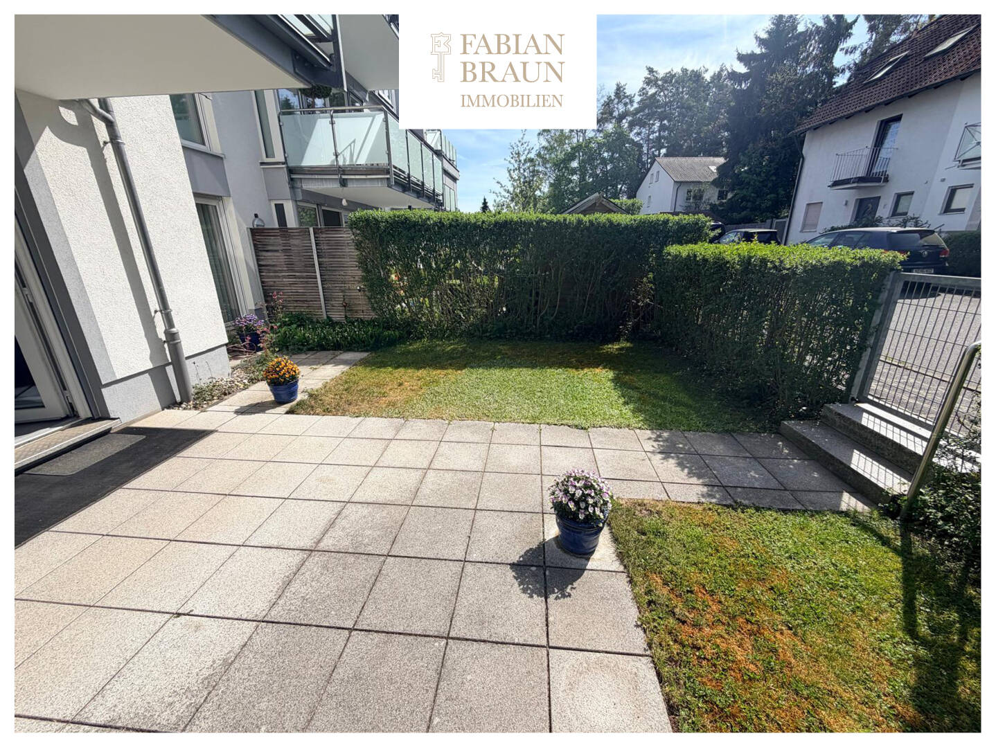 Praxis/Wohnung, EG, barrierefrei, EBK, 2 Bäder, Dusche, Carport, 90482 Nürnberg-Laufamholz – Nürnberg – Bild 1 von 8