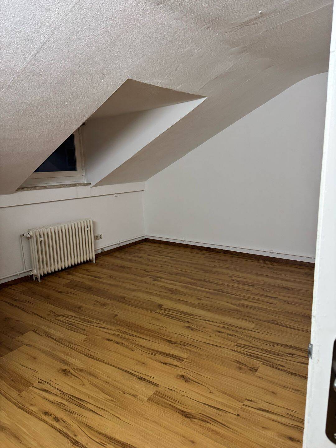 2-Zimmer Wohnung in zentraler Lage – Wiesbaden – Vorschaubild 4