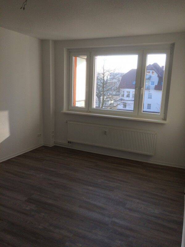 Hochwertige 2 Zimmerwohnung mit extra großen Balkon – Magdeburg – Vorschaubild 4