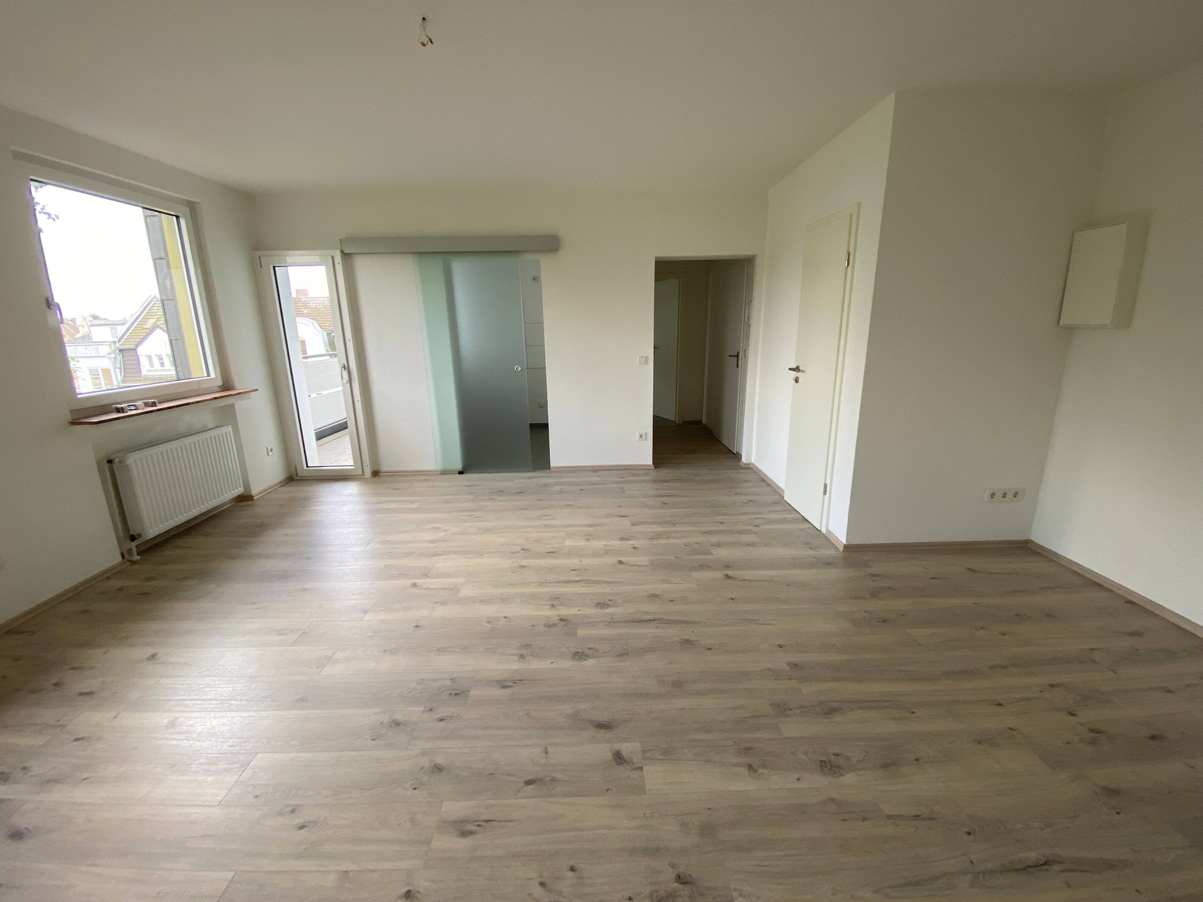 Top renovierte Single Wohnung Duisburg