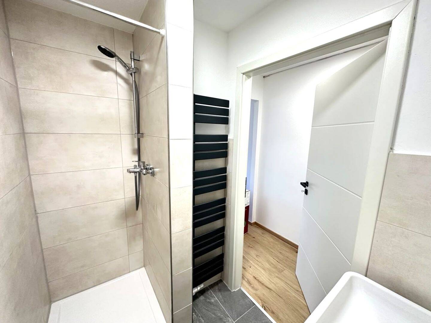 Kapitalanleger aufgepasst ! Kernsanierte 1 Zimmer Wohnung im Herzen von Nürnberg – Nürnberg – Vorschaubild 5