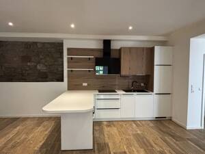 Hochwertige 2-Zimmer-Wohnung mit wunderschöner Einbauküche und Terrasse in bester Erfurter Lage – Meienbergstraße 23, 99084 Erfurt – Vorschaubild 3