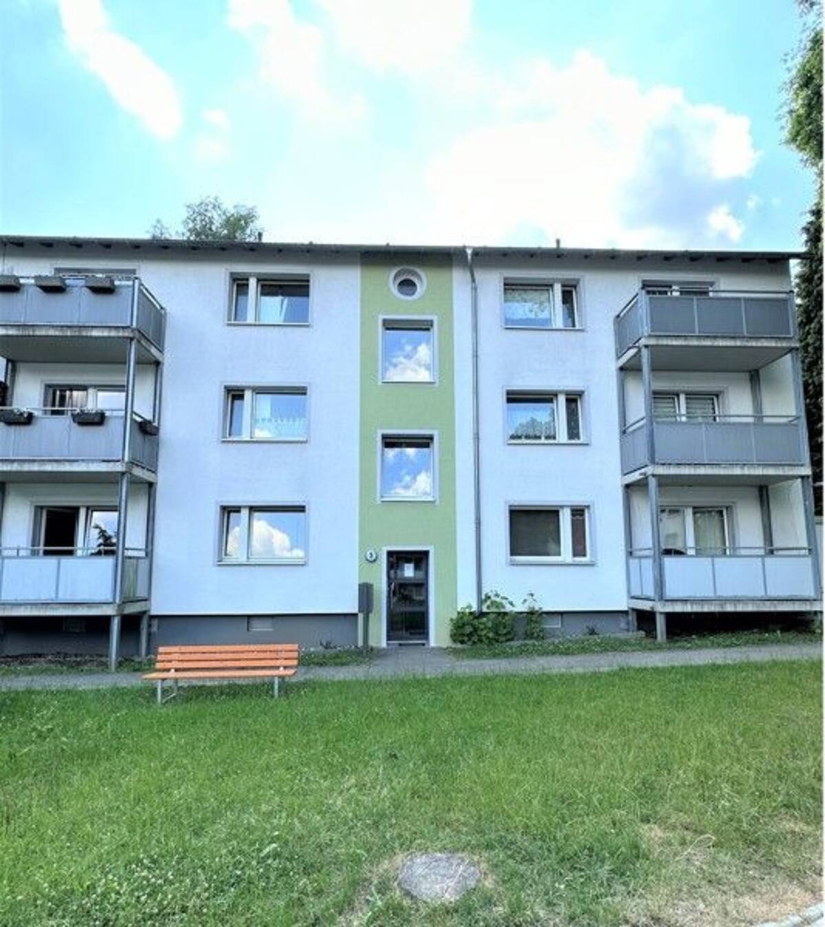 Frisch renovierte 2-Zi.-Whg. mit neuem Tageslichtbad und Balkon – 40822 Mettmann – Bild 1 von 7