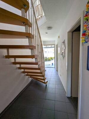 Besondere, lichtdurchflutete, zentrumsnahe 2,5-Zimmer-Maisonette-Wohnung mit herrlicher Dachterrasse! – 83512 Wasserburg am Inn – Vorschaubild 8