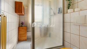 Einziehen und Wohlfühlen - Helle 2-Zimmer-Wohnung mit Einbauküche, Loggia und schönem Ausblick – 13599 Berlin – Vorschaubild 9