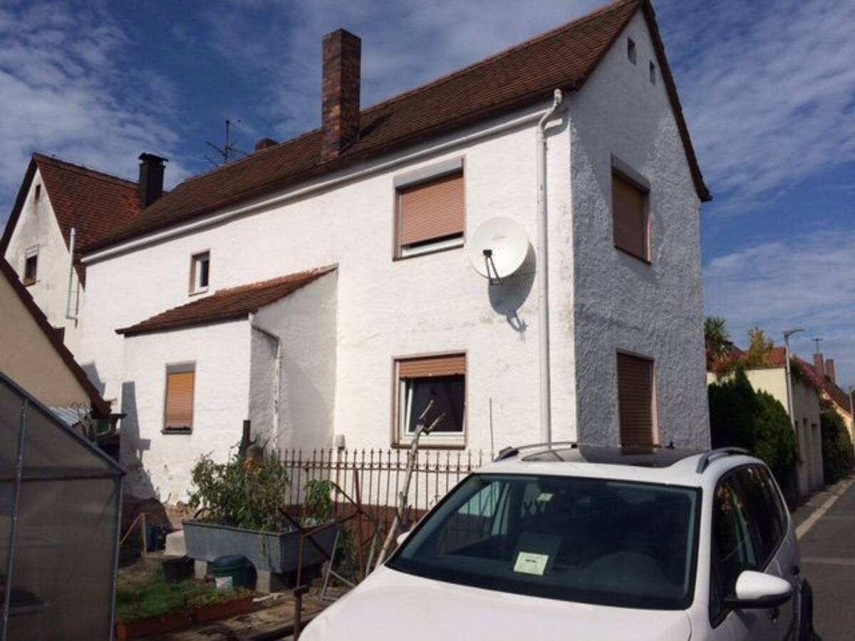 Haus in Büchenbach ab 01.03.2026 zu vermieten auch als Monteurwohnung geeignet – 91056 Erlangen – Bild 1 von 9
