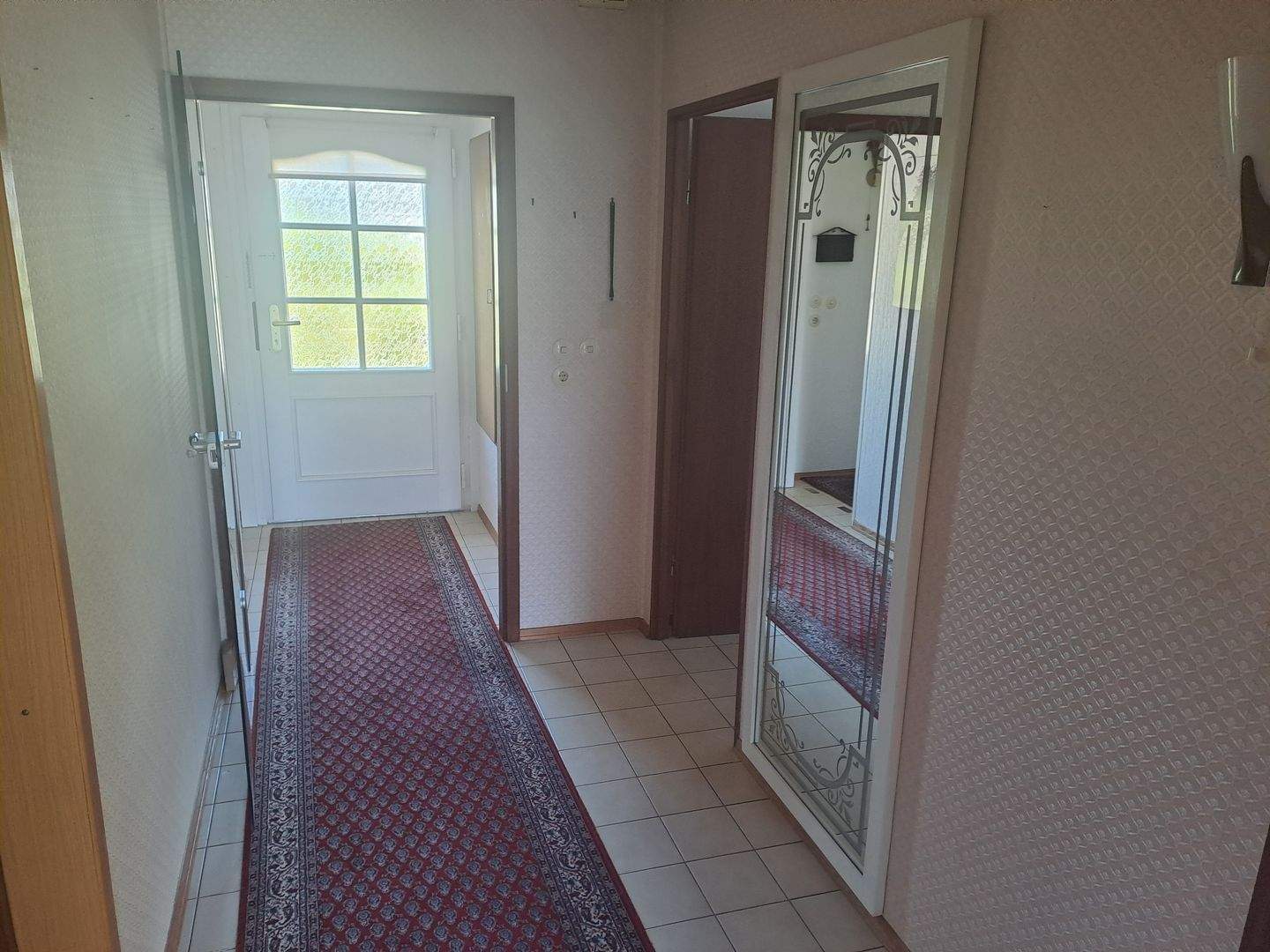 gepflegtes 5-Zimmer-Einfamilienhaus mit Vollkeller & Garage – Stade – Vorschaubild 5