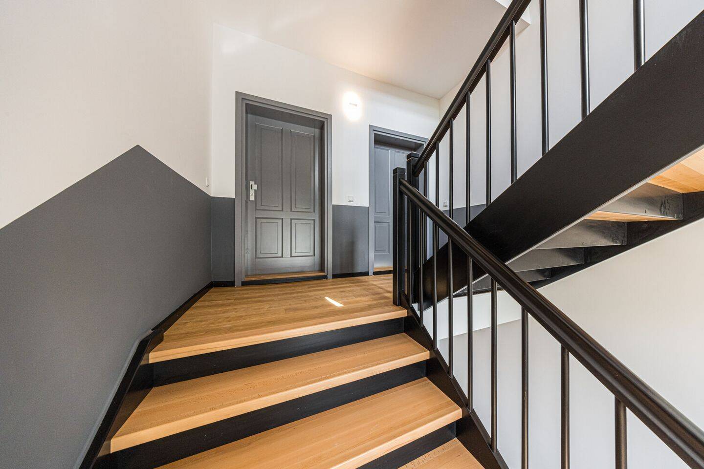 Erstbezug nach Sanierung mit Balkon, Parkett & Fußbodenheizung – Leipzig – Vorschaubild 5