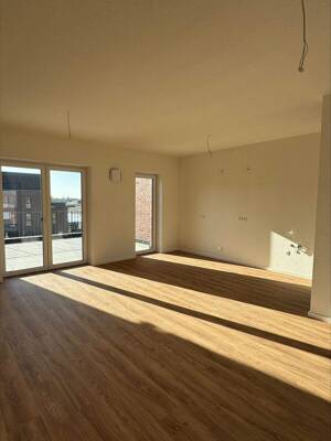 Lichtdurchflutete 3-Zimmer Wohnung am Oldenburger Fliegerhorst in ruhiger Lage ! – 26127 Oldenburg – Vorschaubild 1