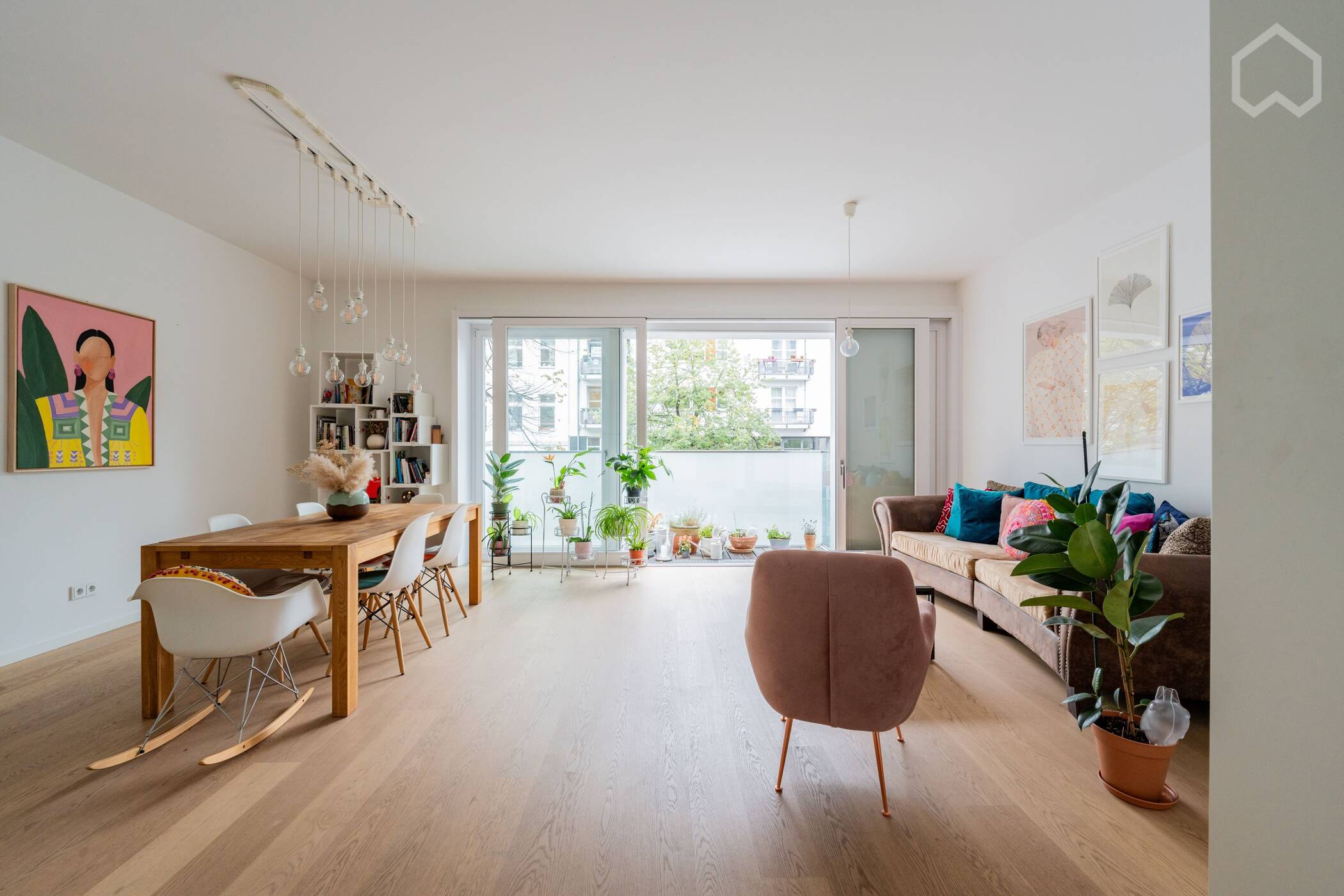 Geräumige Künstlerwohnung im Loft-Stil in Mitte mit Tiefgarage – Berlin – Vorschaubild 2