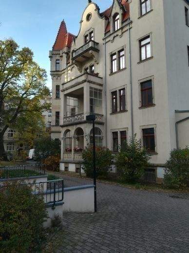 3-Zi-Penthousewohnung ab 01.11.25 in stilvoller Stadtvilla in Dresden in direkter Nähe der Technischen Universität – Dresden – Vorschaubild 3
