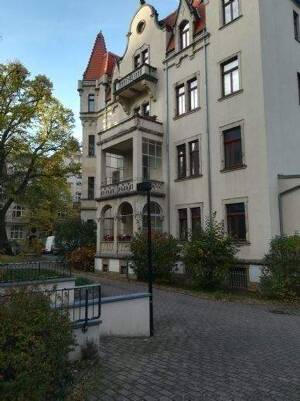 3-Zi-Penthousewohnung ab 01.11.25 in stilvoller Stadtvilla in Dresden in direkter Nähe der Technischen Universität – 1069 Dresden – Vorschaubild 3