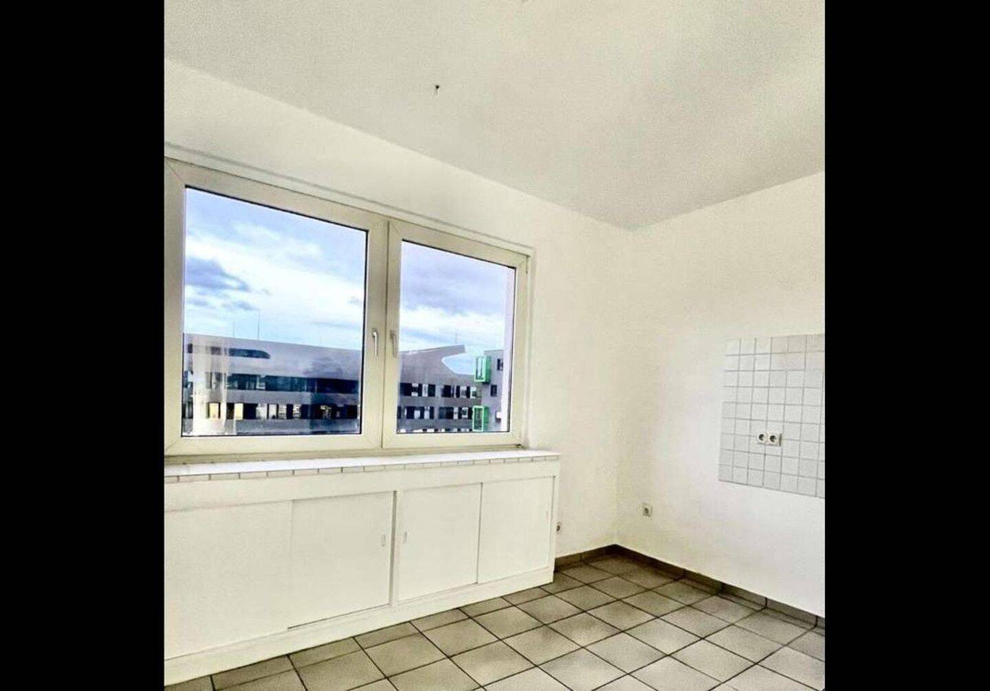 Attraktive, helle Maisonette-Wohnung mit Terrasse und Weitblick – Düsseldorf – Vorschaubild 6