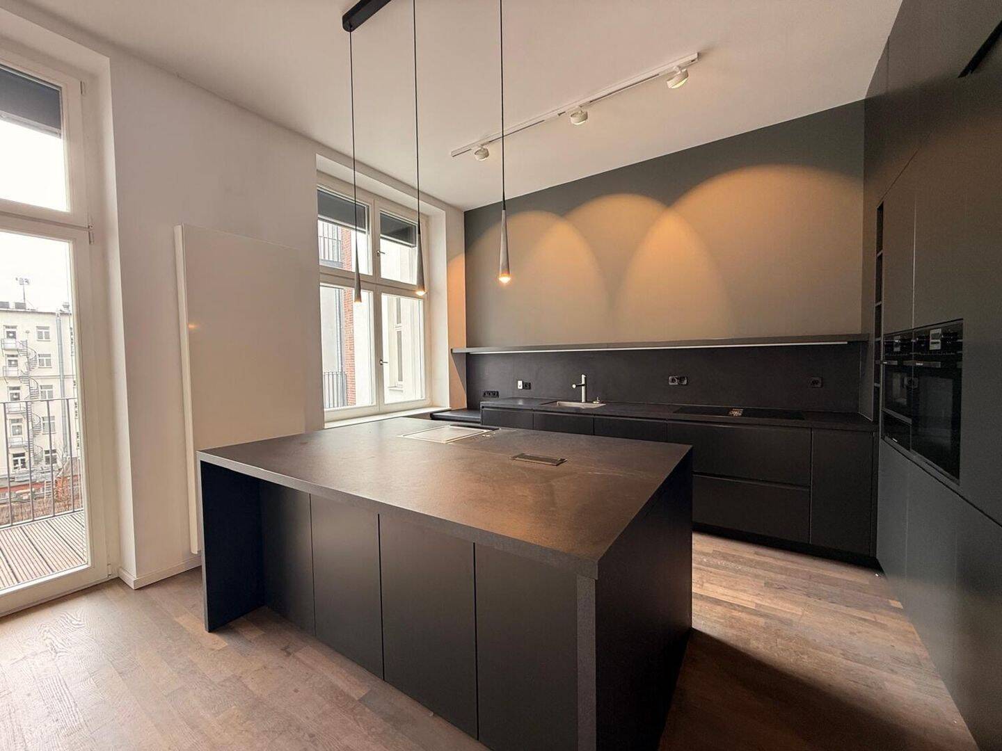 Exklusive Designwohnung mit Luxusausstattung, Balkon & moderner Eleganz – Berlin – Vorschaubild 4