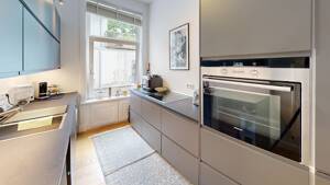TRAUMHAFTE ALTBAU-WOHNUNG: Top-gepflegte 2,5-Zimmer mit Holzdielen & Balkon – 20251 Hamburg – Vorschaubild 9