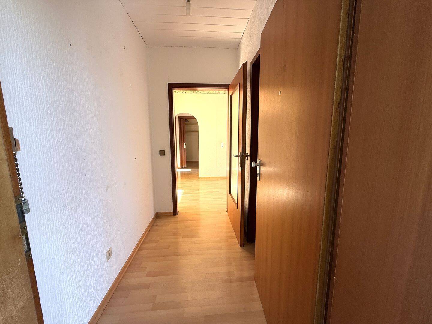 3-Zimmer-Wohnung II Nähe S-Bahn II Süd-Loggia II TG-Stellplatz II ab Sofort Bezugsfrei – Frechen – Vorschaubild 5