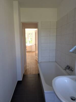 Die Natur ruft...helle 3-RW mit Wanne!!! – 9600 Weißenborn/Erzgebirge – Vorschaubild 3