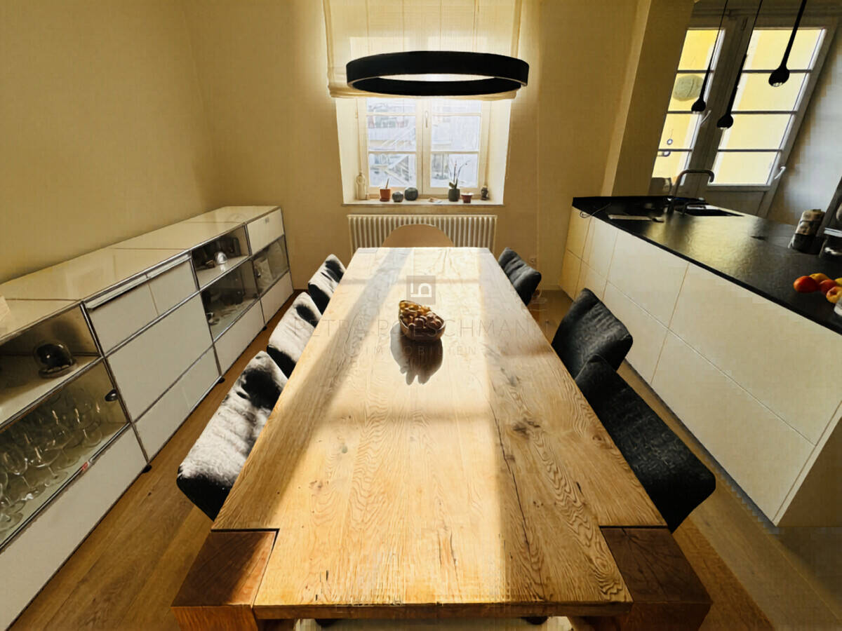 Stilvolle, komplett sanierte 3,5 ZKB, ca. 125 qm, Balkon, BULTHAUPTKÜCHE, ruhige Lage IN Altstadt – Ingolstadt – Vorschaubild 2