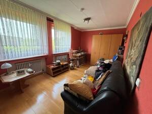 Familienfreundliche 4-Zimmer Wohnung in sehr gepflegtem Mehrfamilienhaus mit Balkon und Tiefgaragenstellplatz – 47198 Duisburg – Vorschaubild 9
