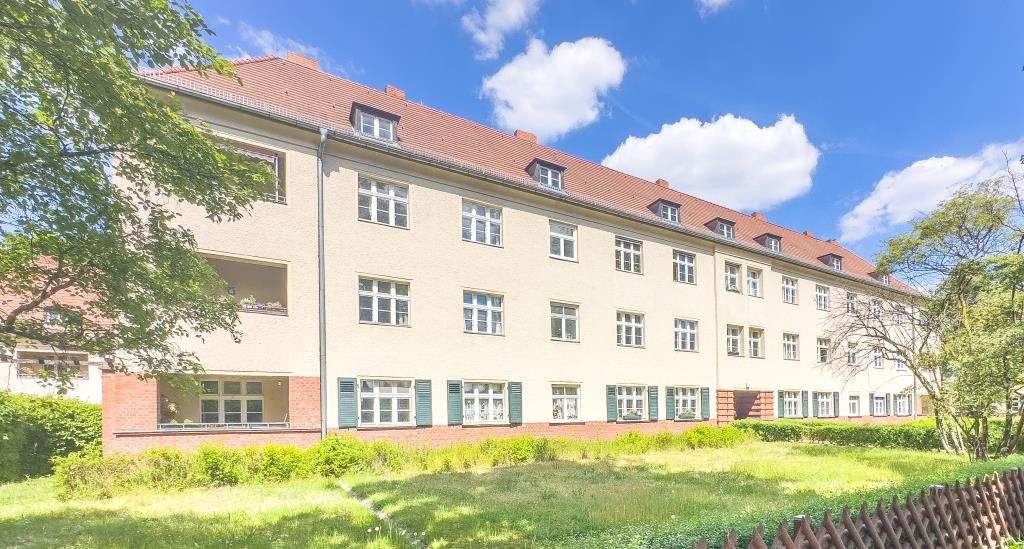 Kapitalanlage - GUT GESCHNITTENE 2,5 ZI. WOHNUNG IN BEGEHRTER ZEHLENDORFER WOHNLAGE – Berlin – Vorschaubild 2