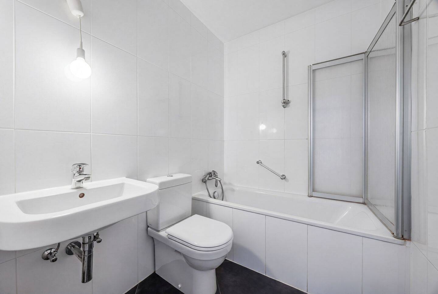 Renovierungsbedürftige 2-Zimmer-Wohnung am Petuelpark – München – Vorschaubild 7