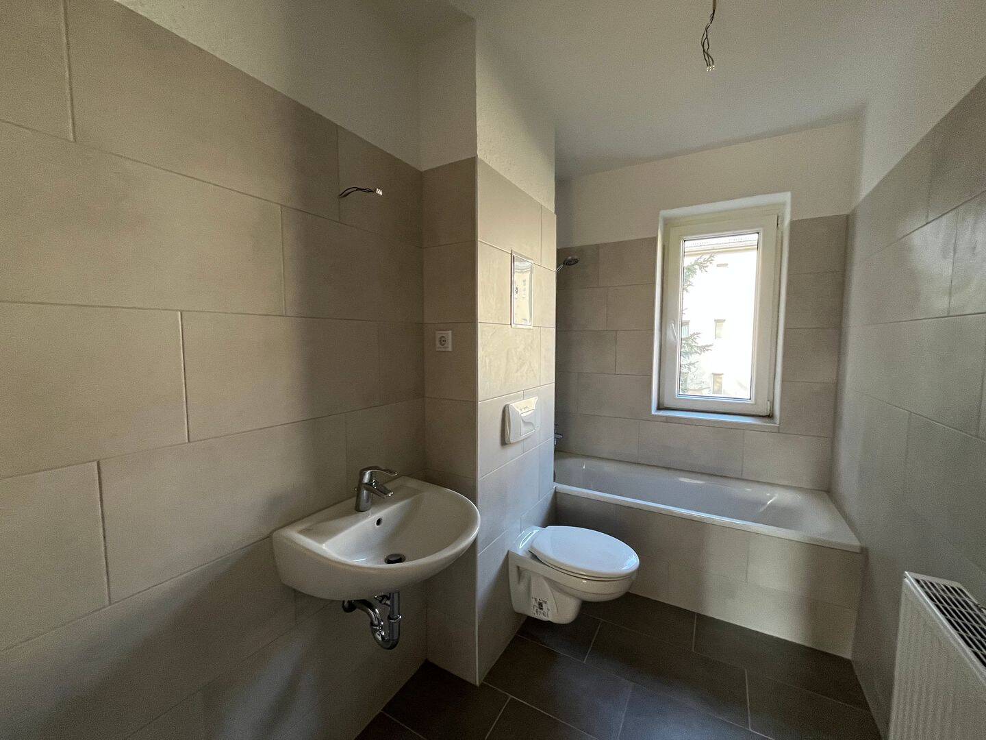 Charmantes 2-Zimmer-Apartment mit Balkon in Chemnitz Hilbersdorf – Chemnitz – Vorschaubild 4