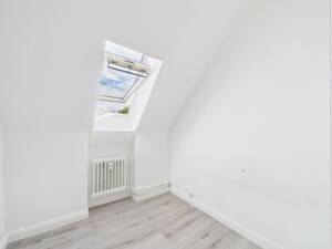 Innenstadt-Lage mit Komfort: gepflegte 2,5-Zimmer-Dachgeschosswohnung in Lübeck – 23552 Lübeck – Vorschaubild 4