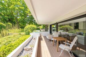 Bestlage Solln - Bezugsfreie, modernisierte 3-Zimmer mit Süd-Balkonterrasse, EBK, Pool & Sauna, TG – 81479 München – Vorschaubild 2