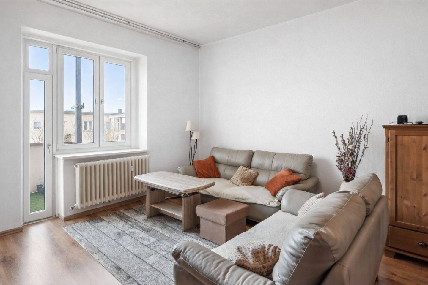 Helle und bezugsfreie 3-Zimmer-Altbauwohnung mit Balkon in Berlin-Steglitz – Berlin – Bild 1 von 9