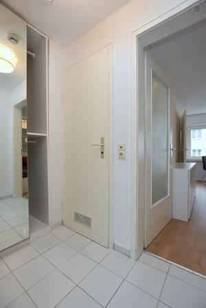 Tolle und modern möblierte Wohnung mit Internet in zentraler Lage in Stuttgart West – 70176 Stuttgart – Vorschaubild 9