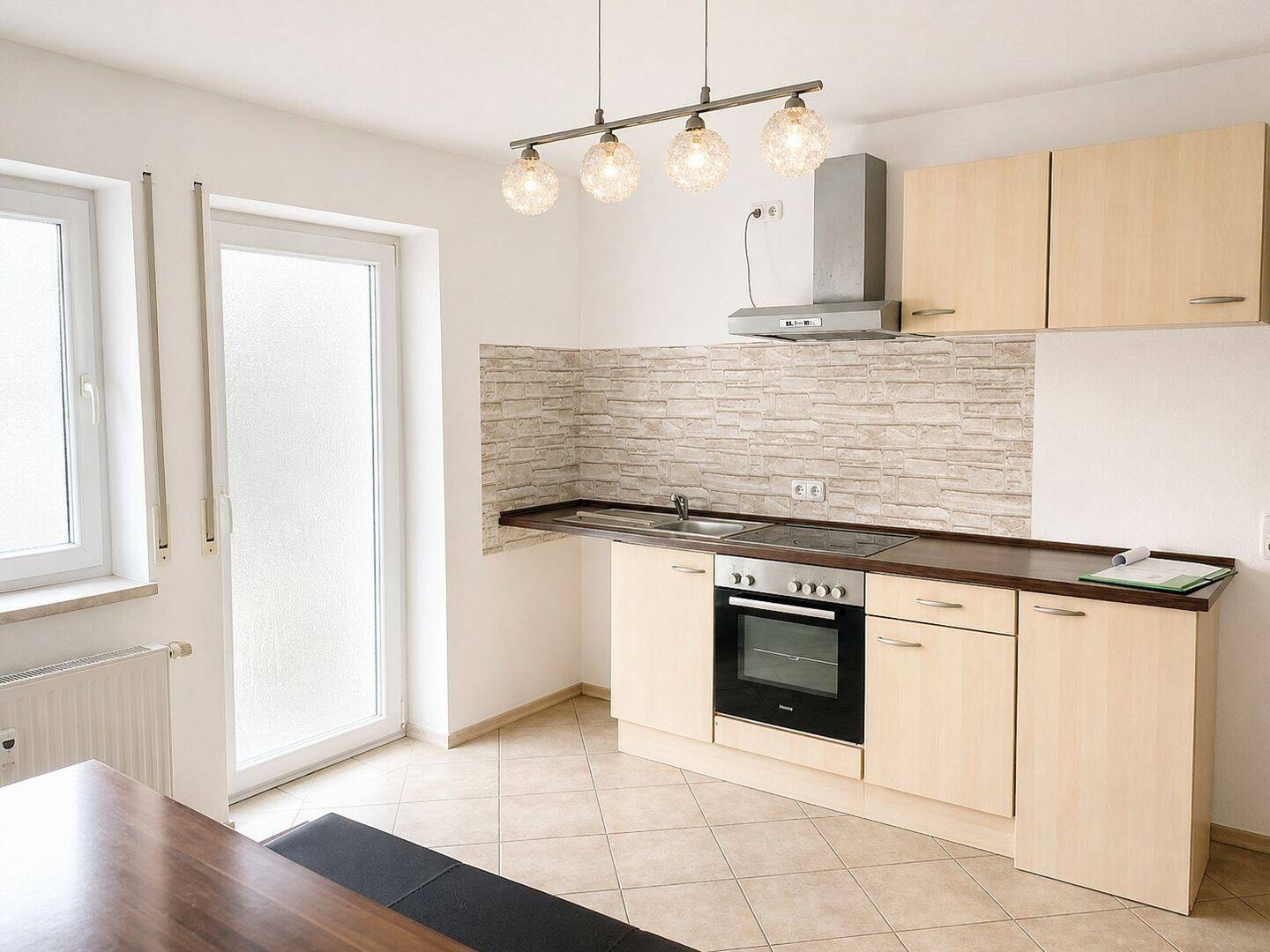 Attraktives Mehrfamilienhaus mit 5 Einheiten - perfekte Investition für Kapitalanleger. – Wertheim – Bild 1 von 5