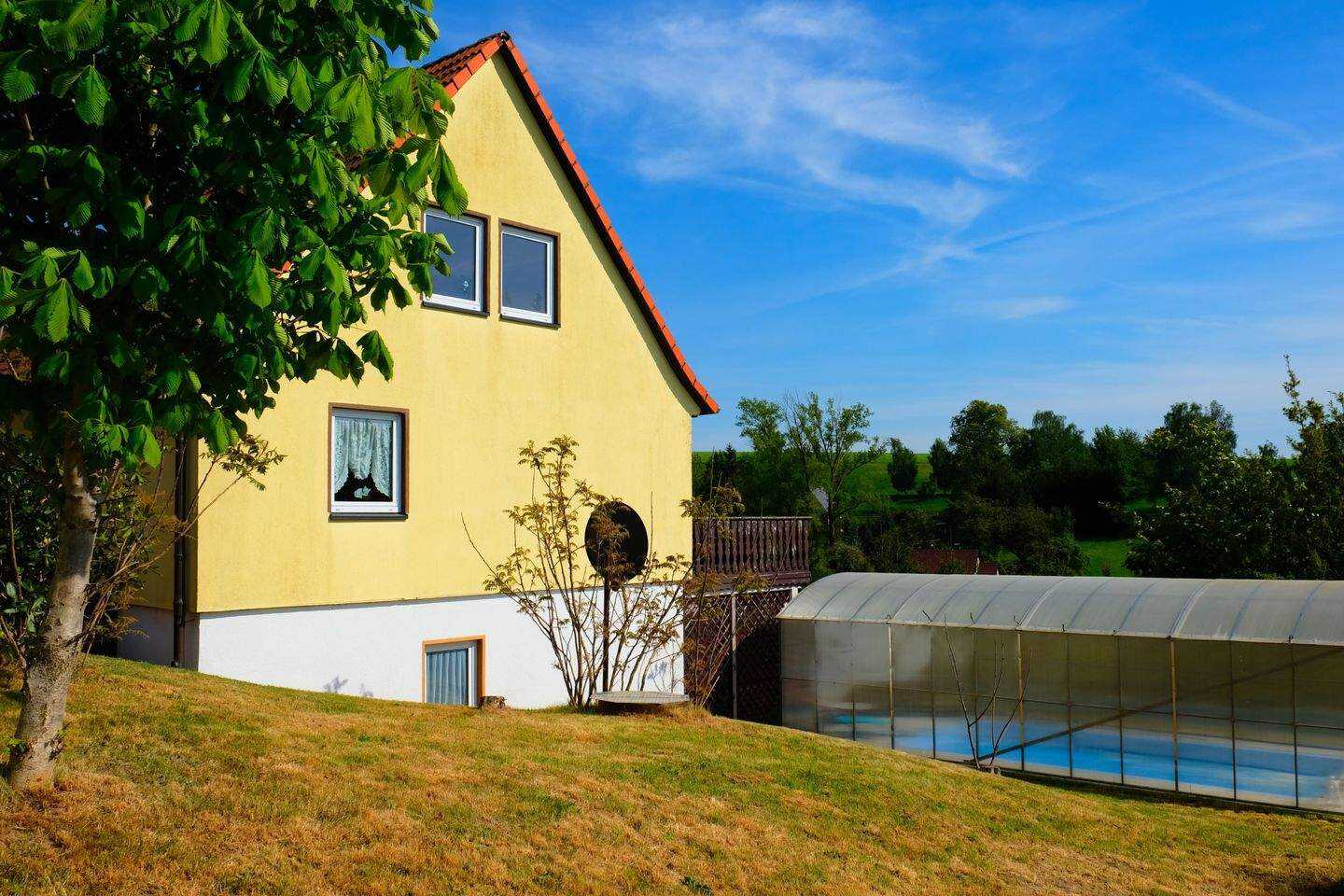 Stopp: Einziehen & Wohlfühlen - gemütliches Einfamilienhaus mit beheiztem Pool in Striegistal! – Striegistal – Vorschaubild 3