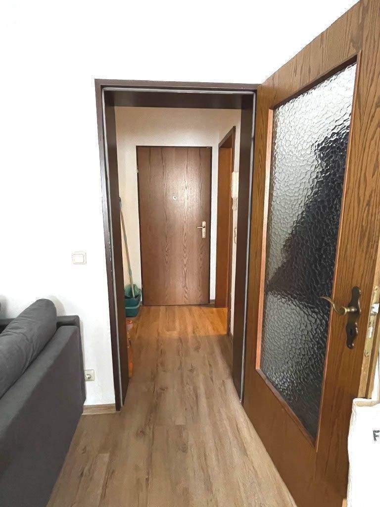 Trier-Innenstadt-Fußgängerzone, Zentral gelegene, 1,5 ZKB Wohnung im 1. Obergeschoss ab 1. Mai 2026 zu vermieten ! – Trier – Vorschaubild 5