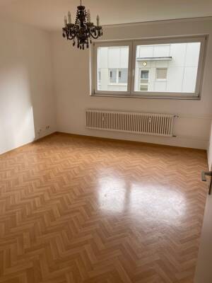 *zwei Monate mietfrei* Parkettoptik! 2-Zimmer-Wohnung mit schönem Fußboden! – 34125 Kassel – Vorschaubild 2